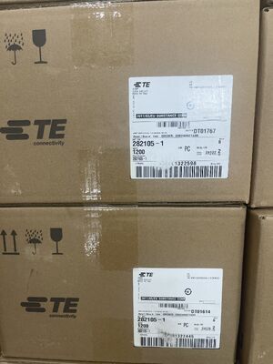 282105-1 3 Positie 5,0 mm Pitch Draad-to-Board kop Verticaal door het gat gehuld wrijvings slot gepolariseerd 9A rating voor stroomvoorzieningen en industriële besturing