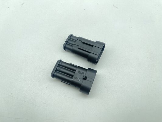 282105-1 3 Positie 5,0 mm Pitch Draad-to-Board kop Verticaal door het gat gehuld wrijvings slot gepolariseerd 9A rating voor stroomvoorzieningen en industriële besturing