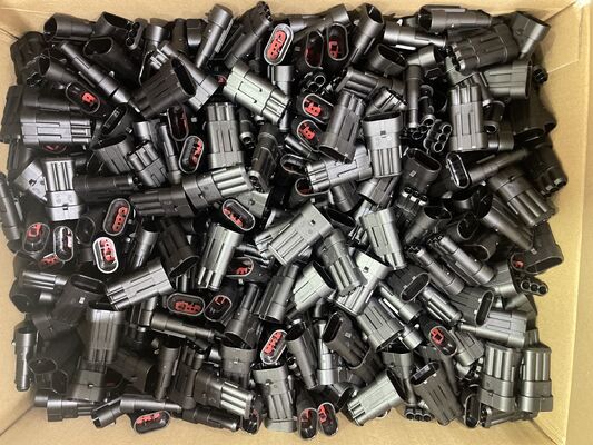 282105-1 3 Positie 5,0 mm Pitch Draad-to-Board kop Verticaal door het gat gehuld wrijvings slot gepolariseerd 9A rating voor stroomvoorzieningen en industriële besturing