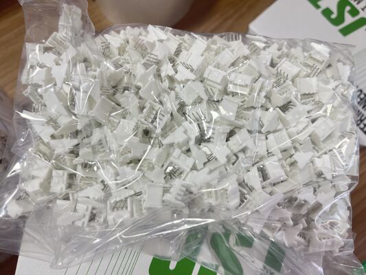 S04B-PASK-2 4-Pin 2.0mm Pitch Top-Entry Header Friction Lock UL94V-0 Nylon 3A 250V -25°C tot +85°C THT Mount JST PA Serie voor Apparaten