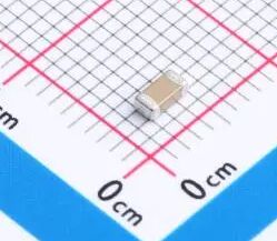 1206B104K101CT – MLCC 1206 behuizing X7R diëlektricum 0,1µF ±10% 100V nominale lage ESR brede -55°C tot +125°C bereik perfect voor ontkoppeling en stroomfiltering