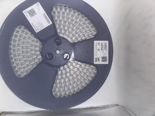 MA35V680M10X13 680μF 35V alum elec cap 10x13mm 105°C lage impedantie lange levensduur hoge golven voor elektriciteit en industrie